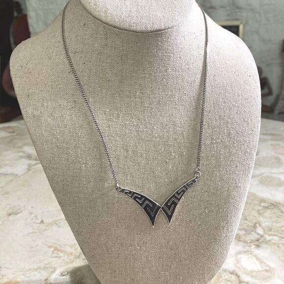 925 Sterling Silver Greek Key 1980’s Butterfly Necklace - Picture 3 of 11